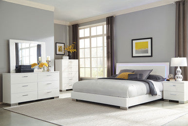 Felicity 6-piece Queen Bedroom Set with LED Headboard Glossy White