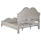 Evangeline 4-piece Upholstered Platform California King Bedroom Set Ivory and Silver Oak