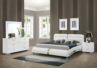 Jeremaine 4-piece California King Bedroom Set with LED Mirror Glossy White