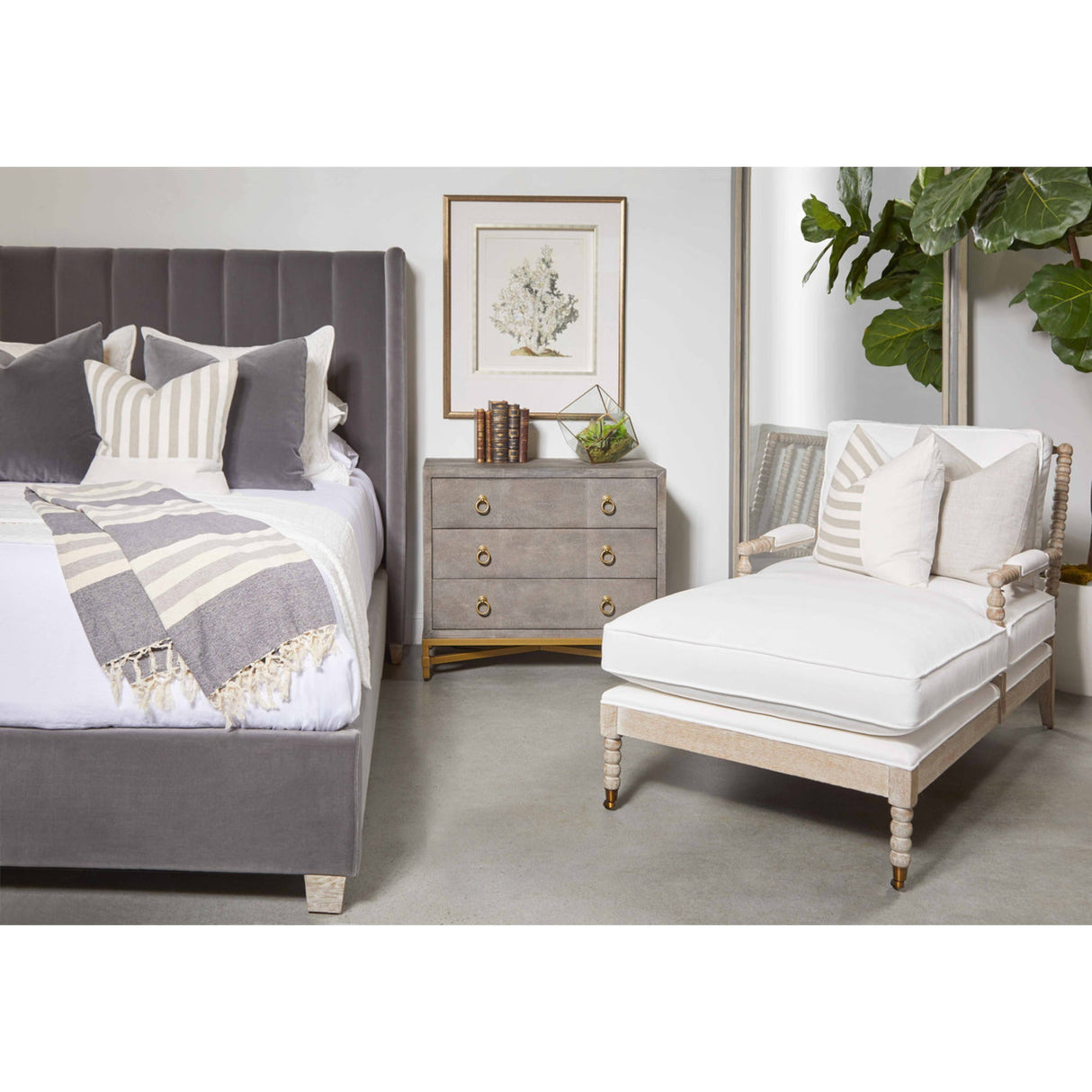 Essentials For Living Stitch & Hand - Dining & Bedroom Chandler Standard King Bed 7127-3.DDOV/NG